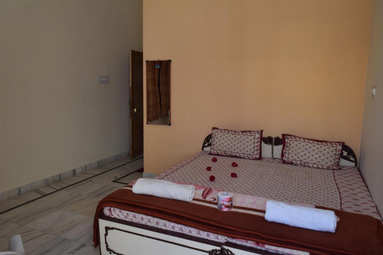 Hotel Kamal Villas Pushkar Ngoại thất bức ảnh